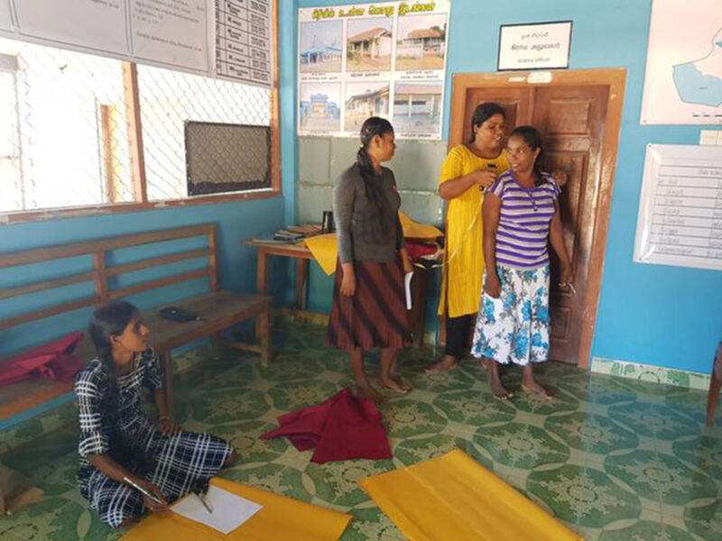 saree blouse tailoring took